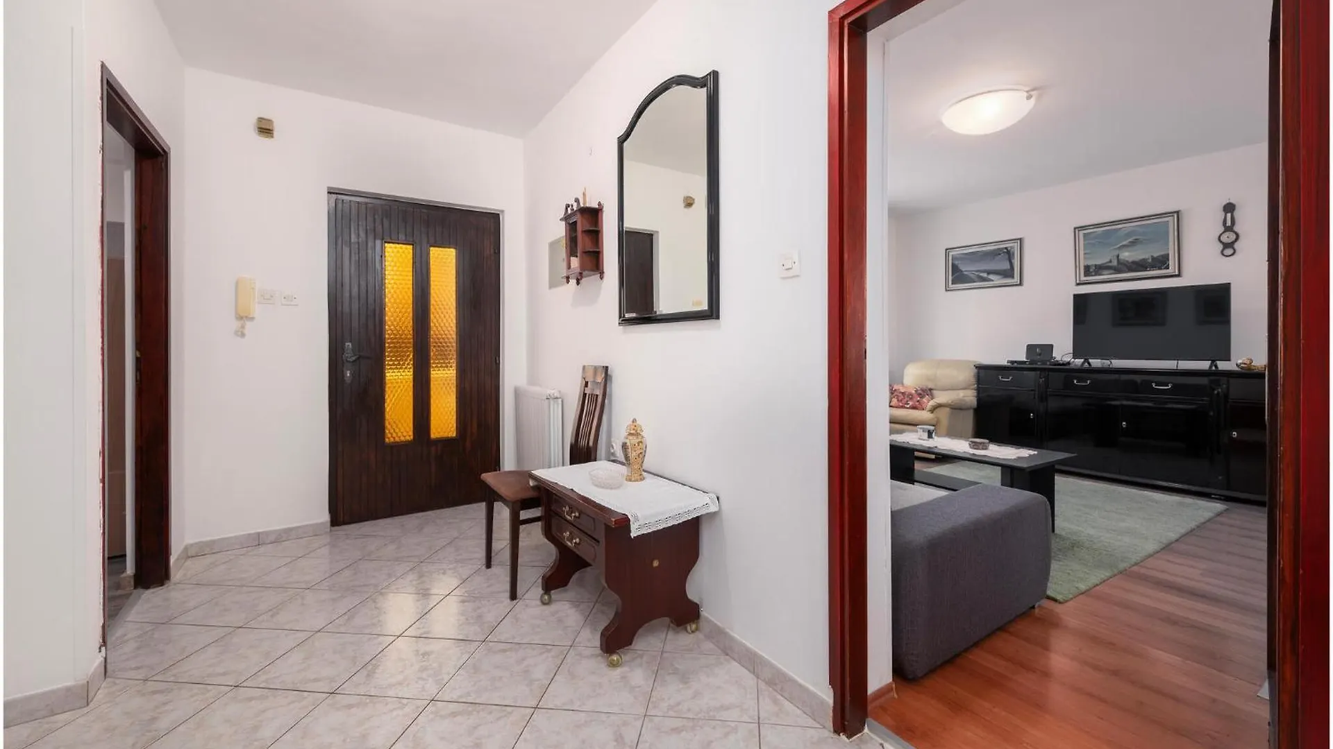Nice Apartment In Pula With Kitchen 0*,